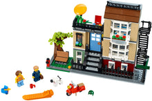 Load image into Gallery viewer, LEGO® Creator 31065 Park Street Townhouse (566 pieces)