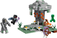 Load image into Gallery viewer, LEGO® Minecraft 21586 The Pale Garden (243 pieces)