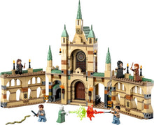 Load image into Gallery viewer, LEGO® Harry Potter™ 76415 The Battle of Hogwarts™ (730 Pieces)