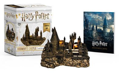 Harry Potter: Hogwarts Castle and Sticker Book: Lights Up!