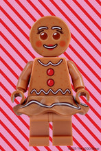 Load image into Gallery viewer, LEGO® Mystery Minifigure Mini Puzzle (Christmas Edition Green)