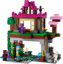 Load image into Gallery viewer, LEGO® Minecraft 21183 The Training Grounds (534 pieces)