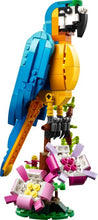Load image into Gallery viewer, LEGO® Creator 31136 Exotic Parrot (253 pieces)