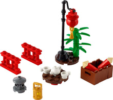 Load image into Gallery viewer, LEGO® xtra 40464 Chinatown (35 pieces)