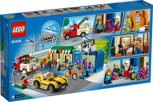 LEGO® CITY 60306 Shopping Street (533 pieces)