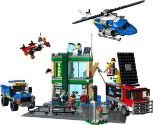 LEGO® CITY 60317 Police Chase at the Bank (915 pieces)