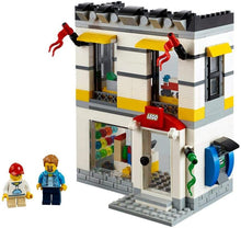 Load image into Gallery viewer, LEGO® 40305 Microscale LEGO® Brand Store (362 pieces)