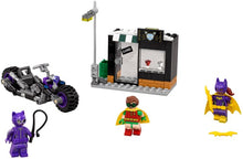 Load image into Gallery viewer, LEGO® Batman™ 70902 Catwoman Catcycle Chase (139 pieces)
