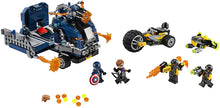 Load image into Gallery viewer, LEGO® Marvel Avengers 76143 Avengers Truck Take-Down (477 pieces)
