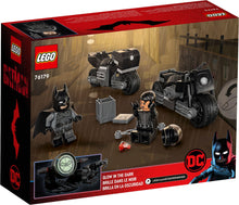 Load image into Gallery viewer, LEGO® Batman™ 76179 Batman™ &amp; Selina Kyle™ Motorcycle Pursuit (149 pieces)