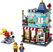 Load image into Gallery viewer, LEGO® Creator 31105 Townhouse Toy Store (554 pieces)