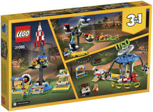 Load image into Gallery viewer, LEGO® Creator 31095 Fairground Carousel (595 pieces)