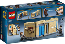 Load image into Gallery viewer, LEGO® Harry Potter™ 75966 Hogwarts Room of Requirement (193 Pieces)
