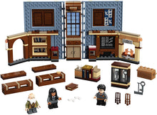 Load image into Gallery viewer, LEGO® Harry Potter™ 76385 Hogwarts™ Moment: Charms Class (255 Pieces)