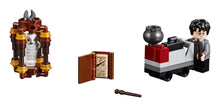 Load image into Gallery viewer, LEGO® Harry Potter™ 30407 Harry&#39;s Journey to Hogwarts (40 pieces)