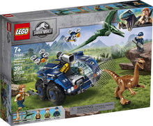 Load image into Gallery viewer, LEGO® Jurassic World 75940 Gallimimus and Pteranodon Breakout (391 pieces)