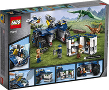 Load image into Gallery viewer, LEGO® Jurassic World 75940 Gallimimus and Pteranodon Breakout (391 pieces)