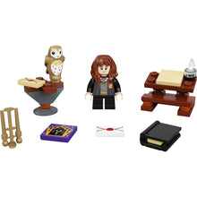 Load image into Gallery viewer, LEGO® Harry Potter™ 30392 Hermione&#39;s Study Desk (32 pieces)