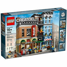 Load image into Gallery viewer, LEGO® Creator Expert 10246 Detective&#39;s Office (2262 pieces)